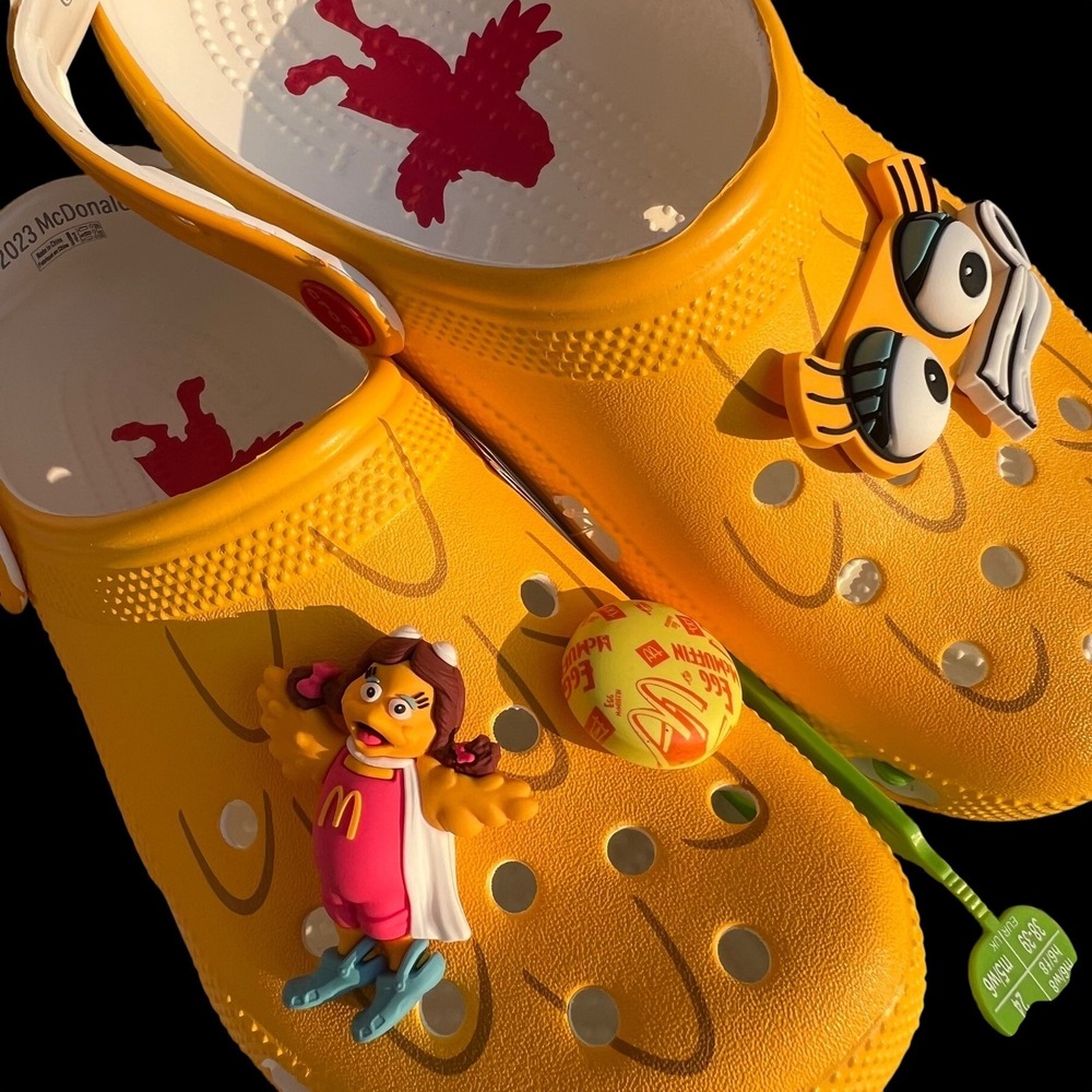 McDonald's Yellow Crocs Birdie Character Clogs Women's Size 8/Men Size 6  NWT